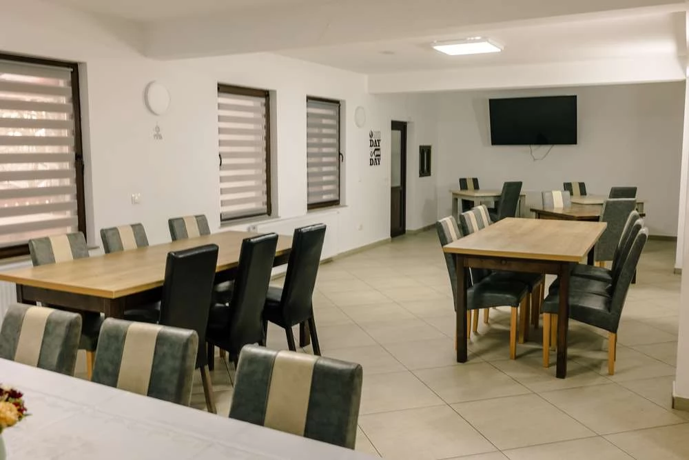 Colibița Cazare | Cabană (K1451-2) Imaginea poate fi supusă drepturilor de autor. Se recomandă contactarea titularului drepturilor. Colibița Cazare | Cabană (K1451-2) Imaginea poate fi supusă drepturilor de autor. Se recomandă contactarea titularului drepturilor.