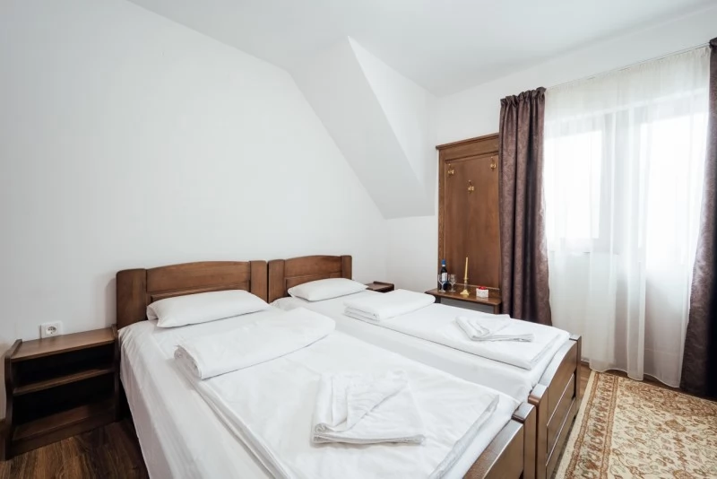 Homoródfürdő Szállás | Kulcsosház (K1253-16) A kép szerzői jogvédelem alatt állhat. Javasolt a kapcsolatfelvétel a jog tulajdonossal. Homoródfürdő Szállás | Kulcsosház (K1253-16) A kép szerzői jogvédelem alatt állhat. Javasolt a kapcsolatfelvétel a jog tulajdonossal.