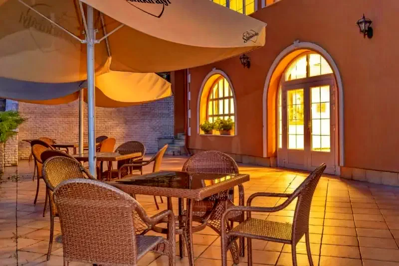 Esztergom Cazare | Hotel*** (K0758-11) Imaginea poate fi supusă drepturilor de autor. Se recomandă contactarea titularului drepturilor. Esztergom Cazare | Hotel*** (K0758-11) Imaginea poate fi supusă drepturilor de autor. Se recomandă contactarea titularului drepturilor.