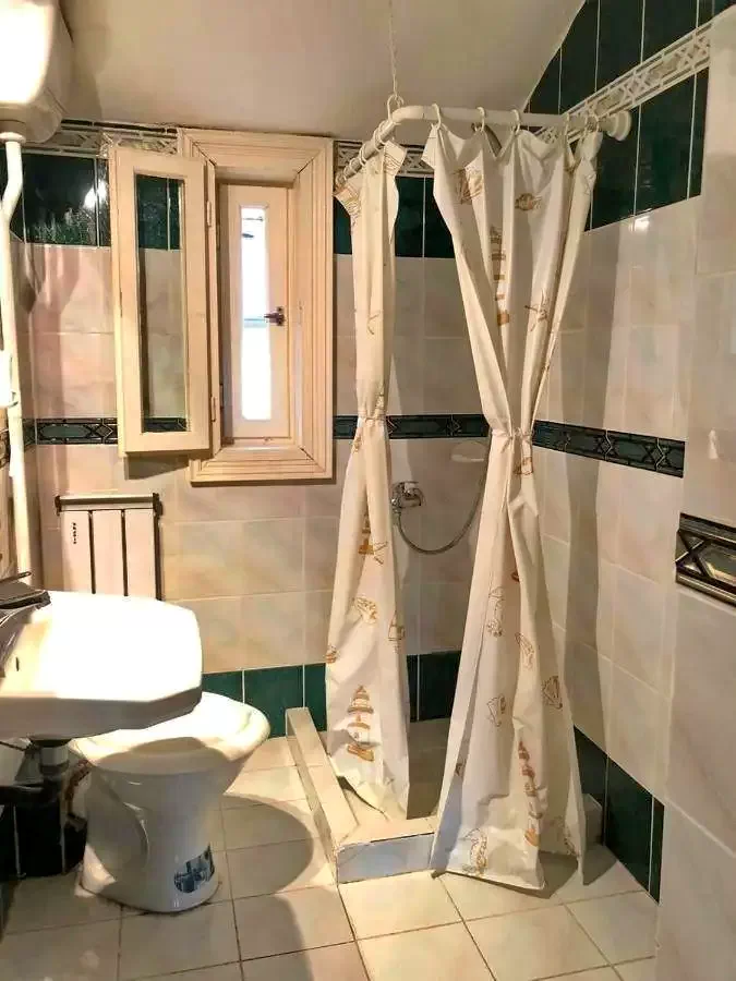 Sovata Cazare | Vilă (K0315-12) Imaginea poate fi supusă drepturilor de autor. Se recomandă contactarea titularului drepturilor.