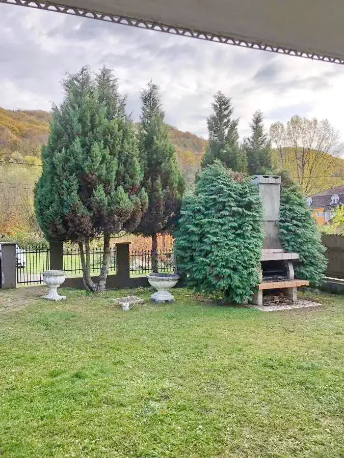 Sovata Cazare | Vilă (K0315-36) Imaginea poate fi supusă drepturilor de autor. Se recomandă contactarea titularului drepturilor.