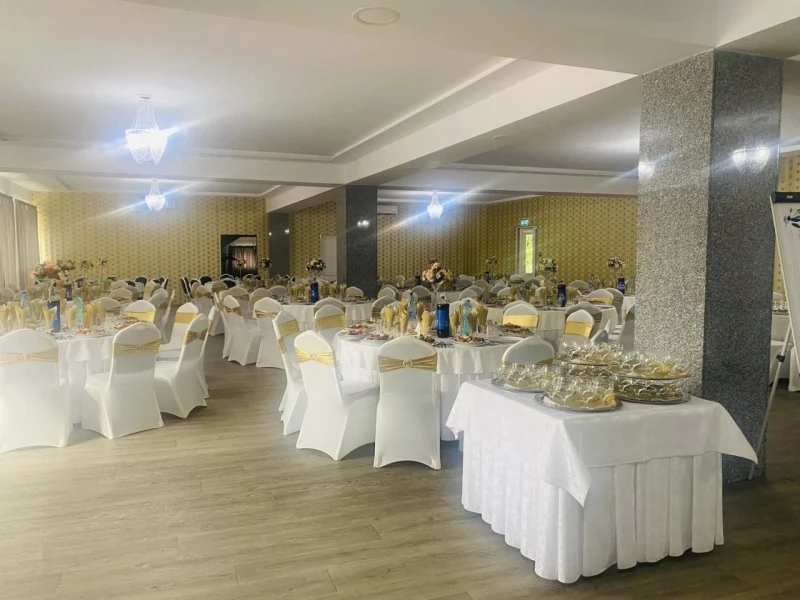 Bălăușeri Cazare | Hotel*** (K1446-39) Imaginea poate fi supusă drepturilor de autor. Se recomandă contactarea titularului drepturilor. Bălăușeri Cazare | Hotel*** (K1446-39) Imaginea poate fi supusă drepturilor de autor. Se recomandă contactarea titularului drepturilor.
