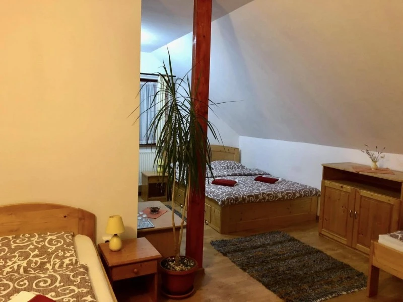 Harghita-Băi Cazare | Cabană (K1215-8) Imaginea poate fi supusă drepturilor de autor. Se recomandă contactarea titularului drepturilor. Harghita-Băi Cazare | Cabană (K1215-8) Imaginea poate fi supusă drepturilor de autor. Se recomandă contactarea titularului drepturilor.