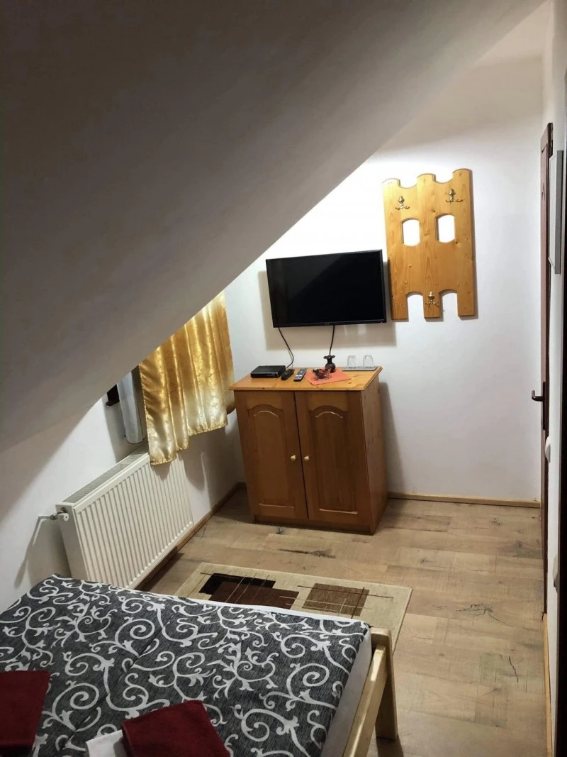 Harghita-Băi Cazare | Cabană (K1215-19) Imaginea poate fi supusă drepturilor de autor. Se recomandă contactarea titularului drepturilor. Harghita-Băi Cazare | Cabană (K1215-19) Imaginea poate fi supusă drepturilor de autor. Se recomandă contactarea titularului drepturilor.