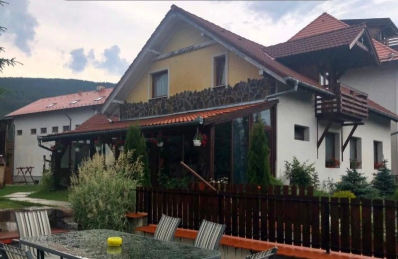 Hargitafürdő Szállás | Kulcsosház (K1215-49) A kép szerzői jogvédelem alatt állhat. Javasolt a kapcsolatfelvétel a jog tulajdonossal.