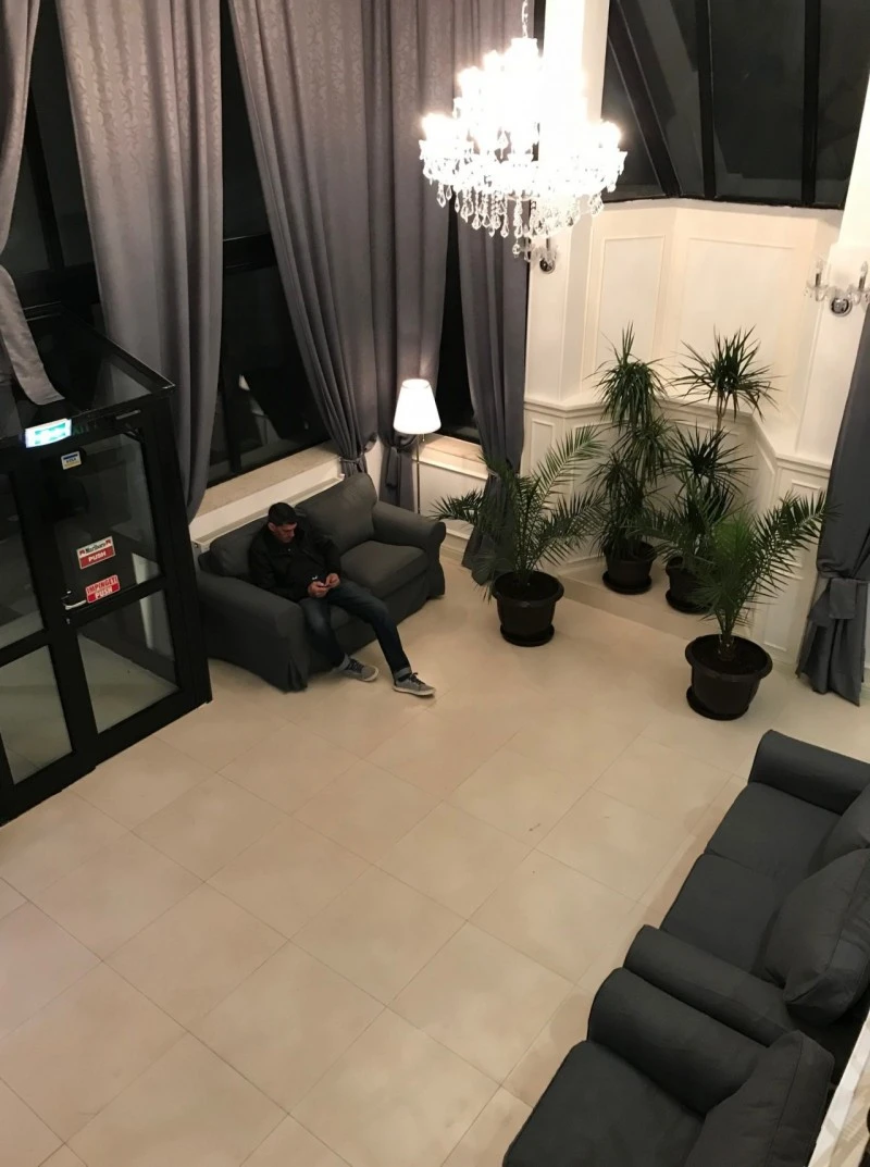Temesvár Szállás | Hotel*** (K1578-2) A kép szerzői jogvédelem alatt állhat. Javasolt a kapcsolatfelvétel a jog tulajdonossal. Temesvár Szállás | Hotel*** (K1578-2) A kép szerzői jogvédelem alatt állhat. Javasolt a kapcsolatfelvétel a jog tulajdonossal.