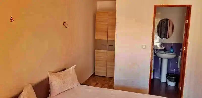 Szállás | Kulcsosház (K0435-35) A kép szerzői jogvédelem alatt állhat. Javasolt a kapcsolatfelvétel a jog tulajdonossal. Szállás | Kulcsosház (K0435-35) A kép szerzői jogvédelem alatt állhat. Javasolt a kapcsolatfelvétel a jog tulajdonossal.