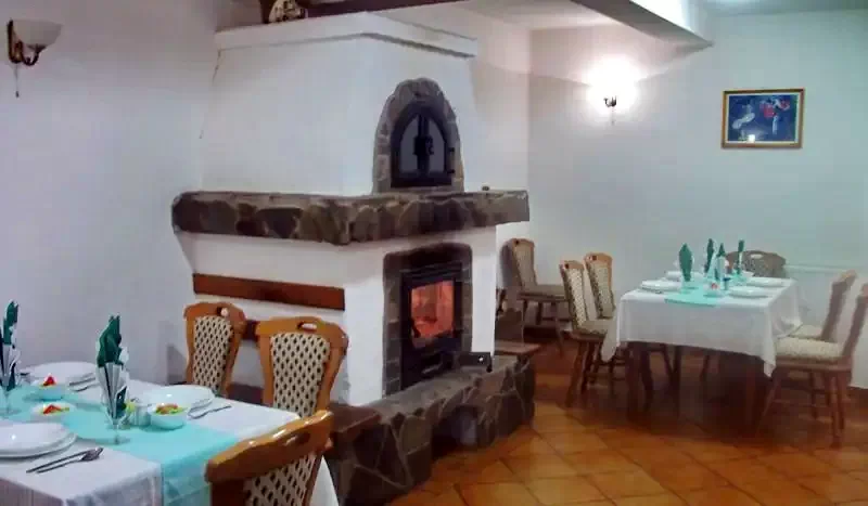 Tusnádfürdő Szállás | Villa (K0698-11) A kép szerzői jogvédelem alatt állhat. Javasolt a kapcsolatfelvétel a jog tulajdonossal. Tusnádfürdő Szállás | Villa (K0698-11) A kép szerzői jogvédelem alatt állhat. Javasolt a kapcsolatfelvétel a jog tulajdonossal.