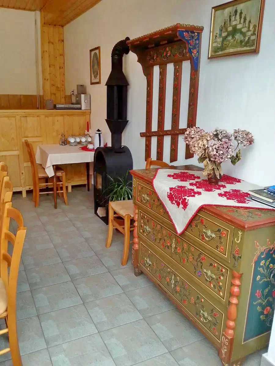 Cazare Rimetea - Pensiune Pálinkás | Torockó - Pálinkás Vendégház. Imaginea poate fi supusă drepturilor de autor. Se recomandă contactarea titularului drepturilor.