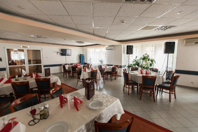 Cazare Piatra Neamt - Hotel Belvedere *** | Karácsonykő - Belvedere Hotel ***. Imaginea poate fi supusă drepturilor de autor. Se recomandă contactarea titularului drepturilor.