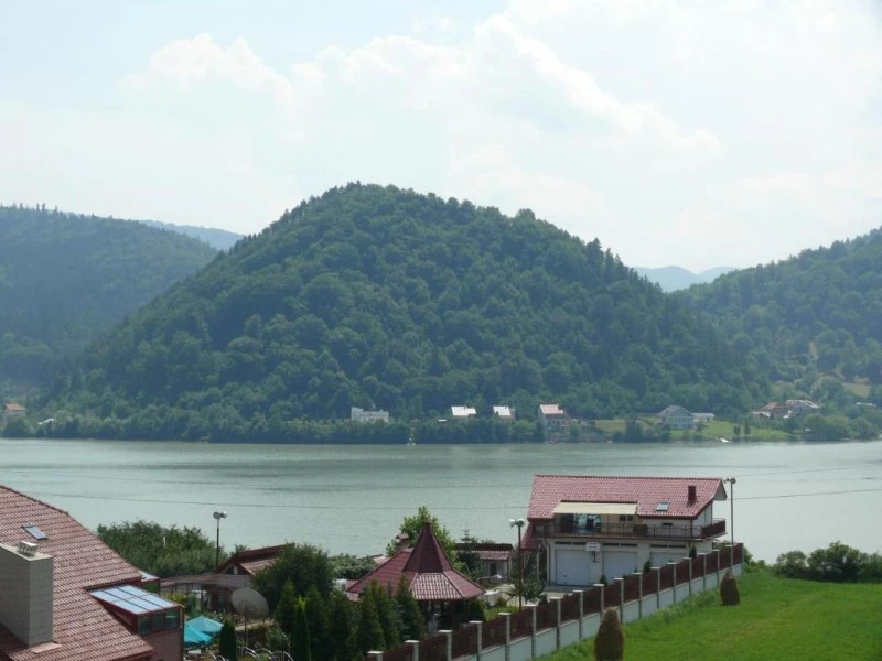 Cazare Piatra Neamt - Hotel Belvedere *** | Karácsonykő - Belvedere Hotel ***. Imaginea poate fi supusă drepturilor de autor. Se recomandă contactarea titularului drepturilor.