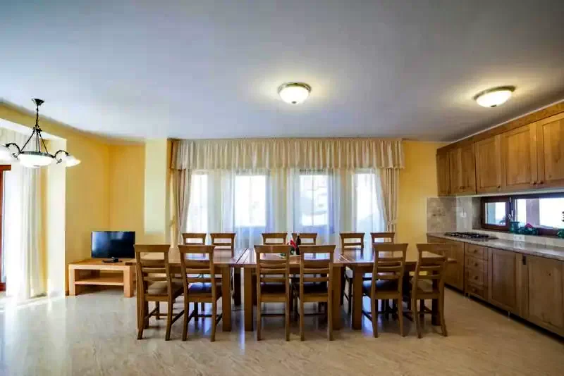 Odorheiu Secuiesc Cazare | Pensiune (K0321-1) Imaginea poate fi supusă drepturilor de autor. Se recomandă contactarea titularului drepturilor.