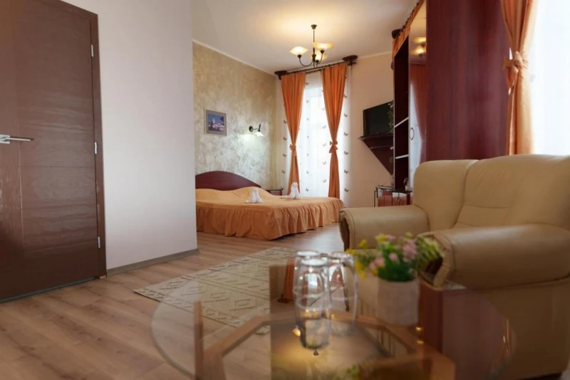 Gheorgheni Cazare | Hotel*** (K1533-25) Imaginea poate fi supusă drepturilor de autor. Se recomandă contactarea titularului drepturilor. Gheorgheni Cazare | Hotel*** (K1533-25) Imaginea poate fi supusă drepturilor de autor. Se recomandă contactarea titularului drepturilor.