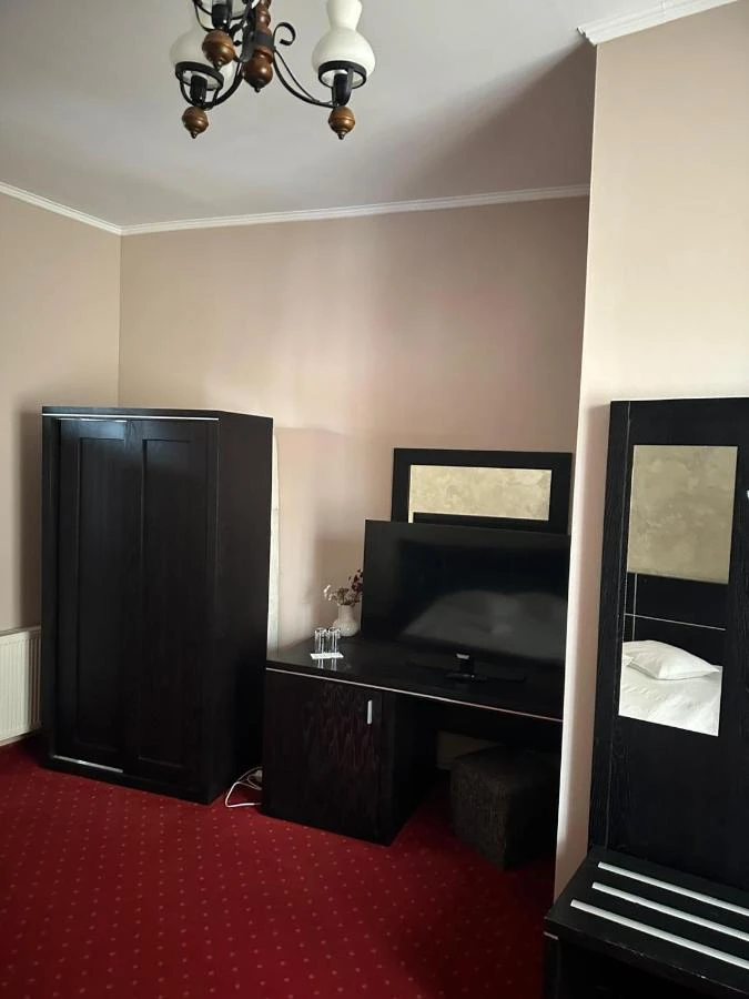 Gheorgheni Cazare | Hotel*** (K1533-42) Imaginea poate fi supusă drepturilor de autor. Se recomandă contactarea titularului drepturilor. Gheorgheni Cazare | Hotel*** (K1533-42) Imaginea poate fi supusă drepturilor de autor. Se recomandă contactarea titularului drepturilor.