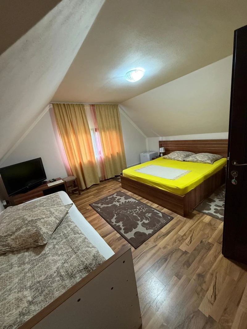 Scărișoara Cazare | Pensiune (K1144-48) Imaginea poate fi supusă drepturilor de autor. Se recomandă contactarea titularului drepturilor. Scărișoara Cazare | Pensiune (K1144-48) Imaginea poate fi supusă drepturilor de autor. Se recomandă contactarea titularului drepturilor.
