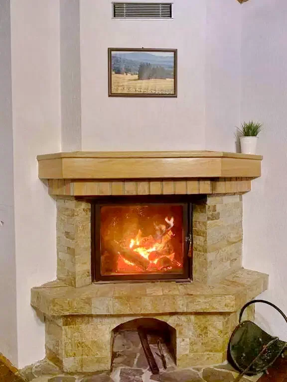 Izvoare Cazare | Cabană (K1284-12) Imaginea poate fi supusă drepturilor de autor. Se recomandă contactarea titularului drepturilor. Izvoare Cazare | Cabană (K1284-12) Imaginea poate fi supusă drepturilor de autor. Se recomandă contactarea titularului drepturilor.
