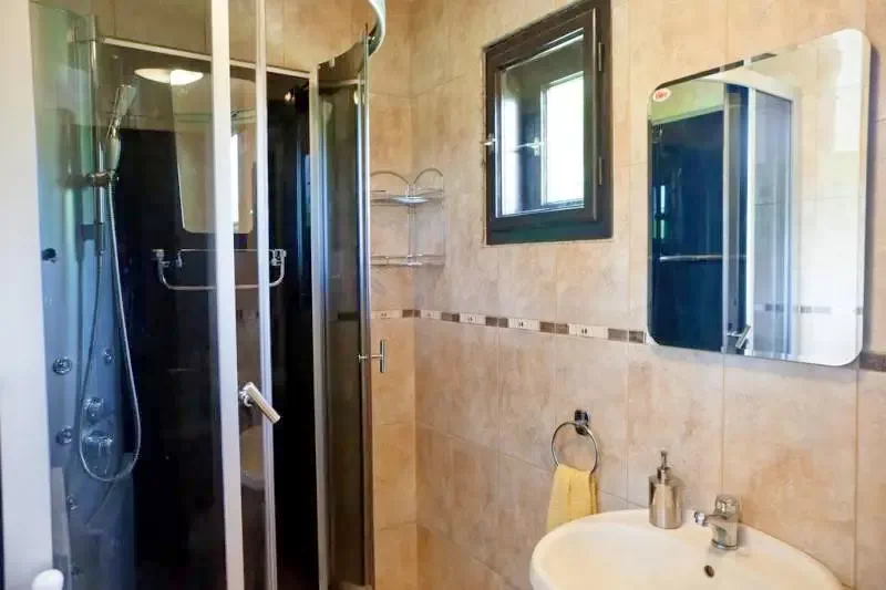 Izvoare Cazare | Cabană (K1284-18) Imaginea poate fi supusă drepturilor de autor. Se recomandă contactarea titularului drepturilor. Izvoare Cazare | Cabană (K1284-18) Imaginea poate fi supusă drepturilor de autor. Se recomandă contactarea titularului drepturilor.