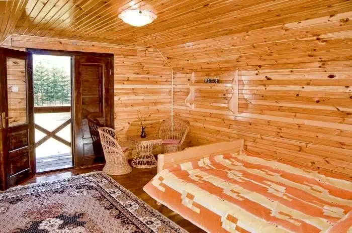 Izvoare Cazare | Cabană (K1284-26) Imaginea poate fi supusă drepturilor de autor. Se recomandă contactarea titularului drepturilor. Izvoare Cazare | Cabană (K1284-26) Imaginea poate fi supusă drepturilor de autor. Se recomandă contactarea titularului drepturilor.