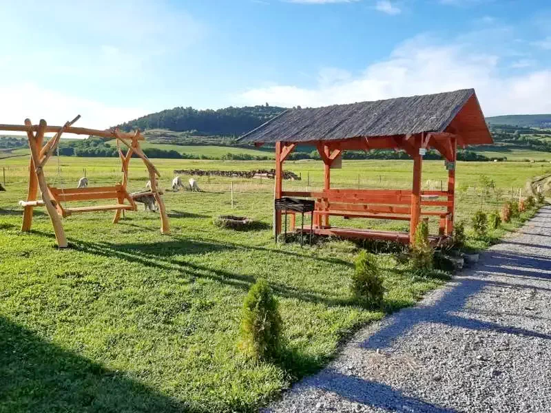 Odorheiu Secuiesc Cazare | Pensiune (K0101-20) Imaginea poate fi supusă drepturilor de autor. Se recomandă contactarea titularului drepturilor.
