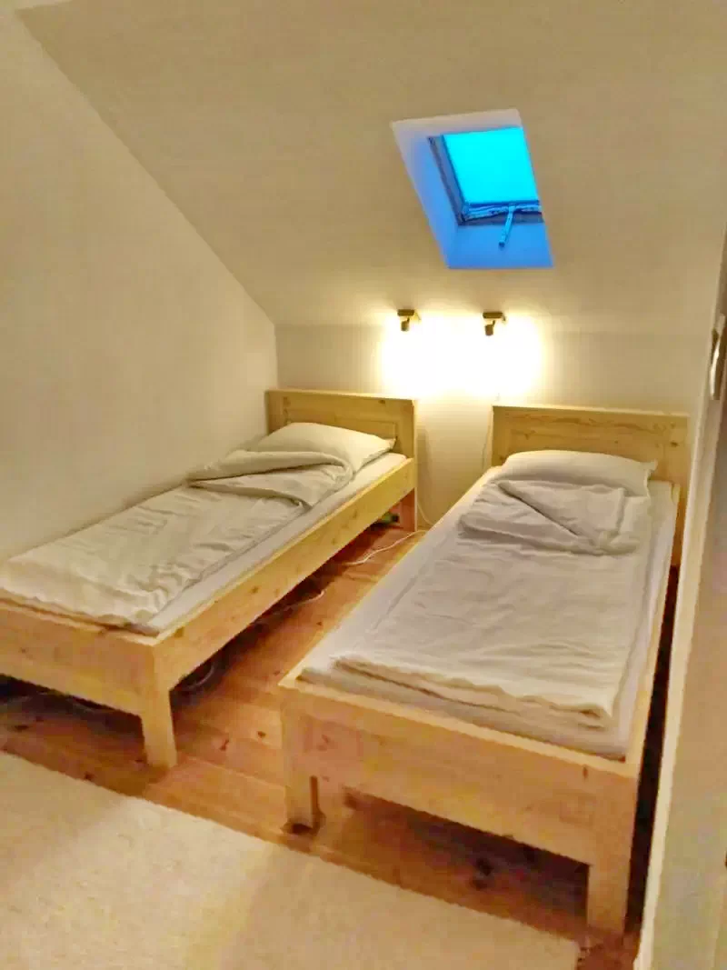 Odorheiu Secuiesc Cazare | Pensiune (K0101-28) Imaginea poate fi supusă drepturilor de autor. Se recomandă contactarea titularului drepturilor.