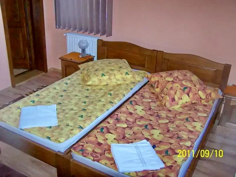 Székelyudvarhely Szállás | Panzió (K0385-11) A kép szerzői jogvédelem alatt állhat. Javasolt a kapcsolatfelvétel a jog tulajdonossal. Székelyudvarhely Szállás | Panzió (K0385-11) A kép szerzői jogvédelem alatt állhat. Javasolt a kapcsolatfelvétel a jog tulajdonossal.