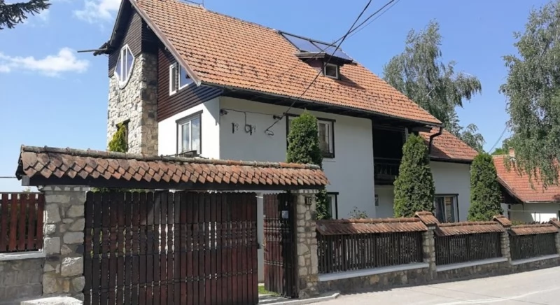 Cazare Râșnov - Pensiune Casa Contelui*** | Barcarozsnyó - Casa Contelui Panzió***. Imaginea poate fi supusă drepturilor de autor. Se recomandă contactarea titularului drepturilor.