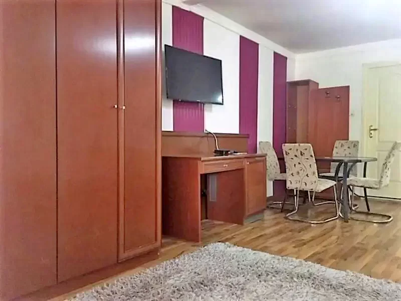  Cazare | Hotel*** (K0350-7) Imaginea poate fi supusă drepturilor de autor. Se recomandă contactarea titularului drepturilor.