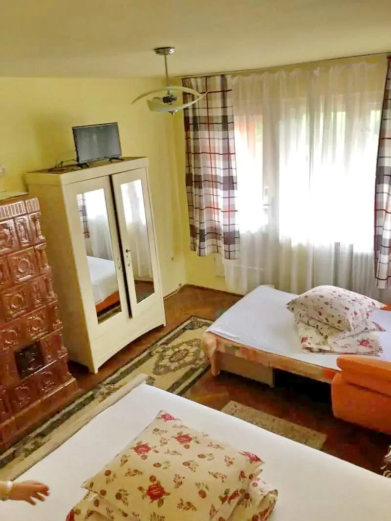 Sovata Cazare | Cabană (K0817-18) Imaginea poate fi supusă drepturilor de autor. Se recomandă contactarea titularului drepturilor. Sovata Cazare | Cabană (K0817-18) Imaginea poate fi supusă drepturilor de autor. Se recomandă contactarea titularului drepturilor.