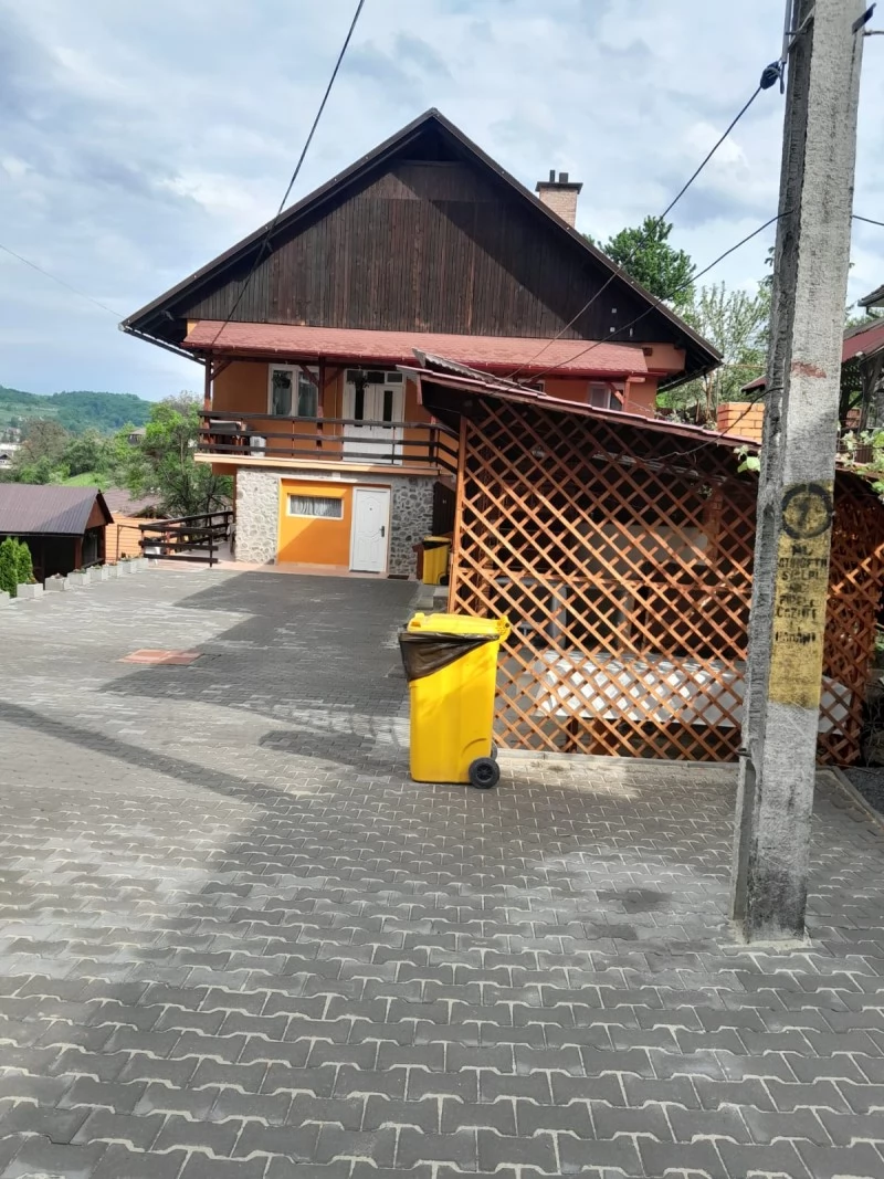 Sovata Cazare | Cabană (K0817-30) Imaginea poate fi supusă drepturilor de autor. Se recomandă contactarea titularului drepturilor. Sovata Cazare | Cabană (K0817-30) Imaginea poate fi supusă drepturilor de autor. Se recomandă contactarea titularului drepturilor.