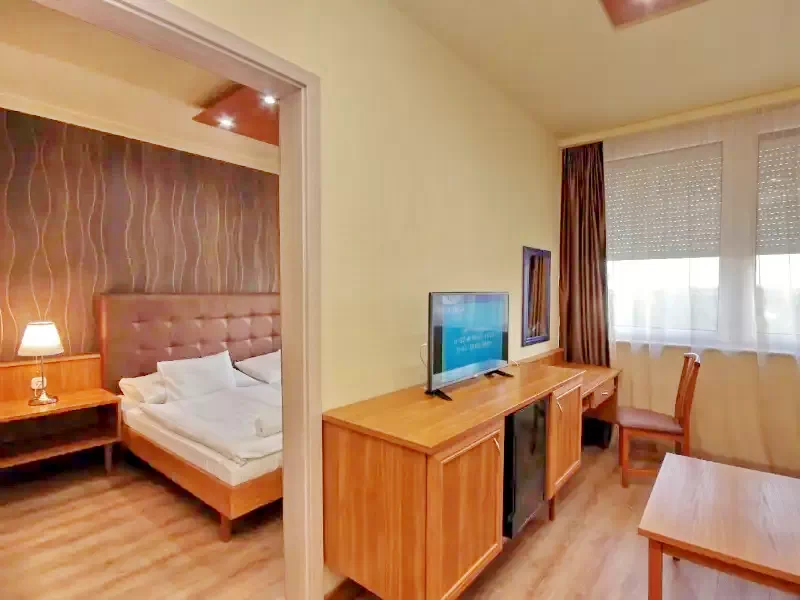 Jula Cazare | Hotel*** (K0798-12) Imaginea poate fi supusă drepturilor de autor. Se recomandă contactarea titularului drepturilor. Jula Cazare | Hotel*** (K0798-12) Imaginea poate fi supusă drepturilor de autor. Se recomandă contactarea titularului drepturilor.