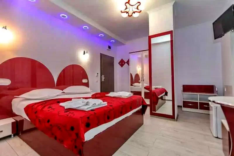 Băile Herculane Cazare | Hotel*** (K0876-36) Imaginea poate fi supusă drepturilor de autor. Se recomandă contactarea titularului drepturilor. Băile Herculane Cazare | Hotel*** (K0876-36) Imaginea poate fi supusă drepturilor de autor. Se recomandă contactarea titularului drepturilor.
