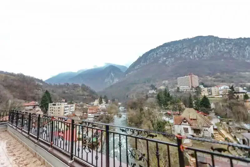 Băile Herculane Cazare | Hotel*** (K0876-37) Imaginea poate fi supusă drepturilor de autor. Se recomandă contactarea titularului drepturilor. Băile Herculane Cazare | Hotel*** (K0876-37) Imaginea poate fi supusă drepturilor de autor. Se recomandă contactarea titularului drepturilor.