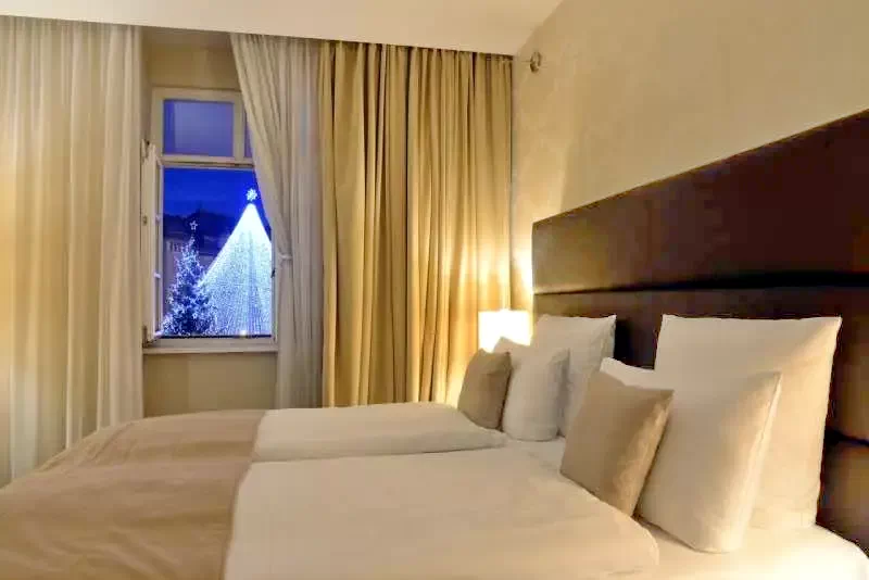 Temesvár Szállás | Hotel**** (K0911-22) A kép szerzői jogvédelem alatt állhat. Javasolt a kapcsolatfelvétel a jog tulajdonossal.