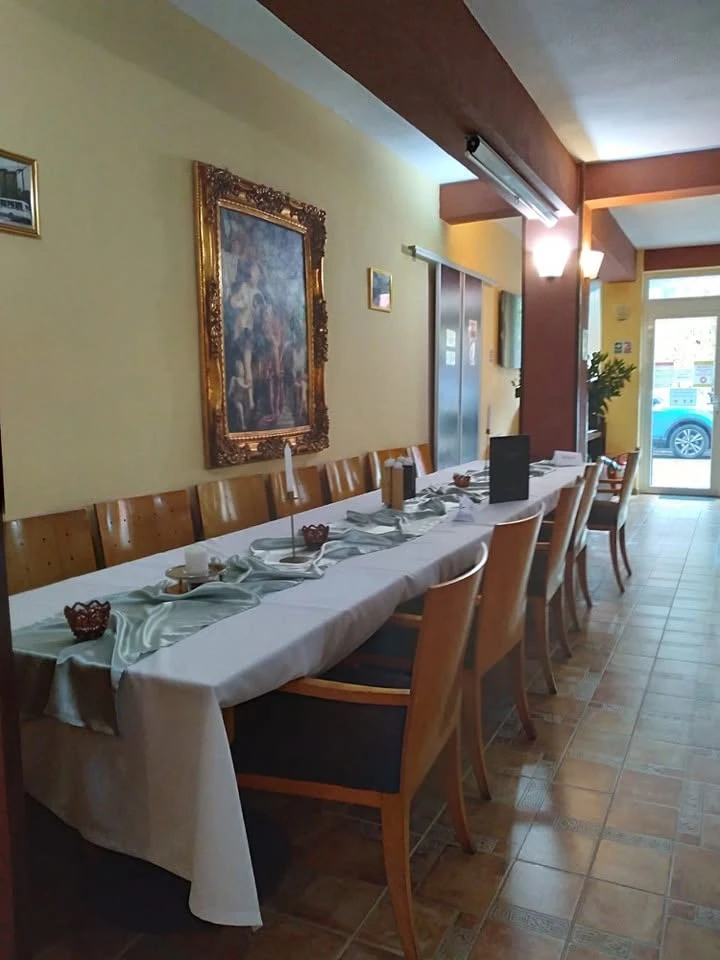 Herkulesfürdő Szállás | Villa (K1615-6) A kép szerzői jogvédelem alatt állhat. Javasolt a kapcsolatfelvétel a jog tulajdonossal. Herkulesfürdő Szállás | Villa (K1615-6) A kép szerzői jogvédelem alatt állhat. Javasolt a kapcsolatfelvétel a jog tulajdonossal.