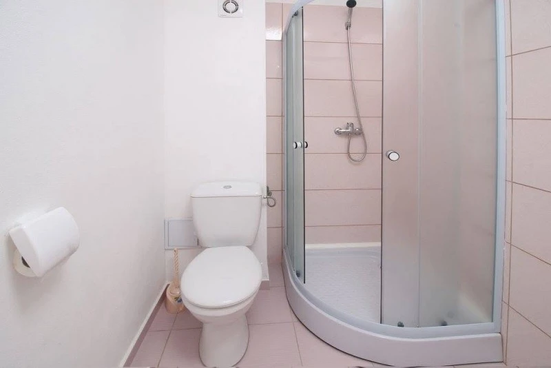 Herkulesfürdő Szállás | Villa (K1615-16) A kép szerzői jogvédelem alatt állhat. Javasolt a kapcsolatfelvétel a jog tulajdonossal. Herkulesfürdő Szállás | Villa (K1615-16) A kép szerzői jogvédelem alatt állhat. Javasolt a kapcsolatfelvétel a jog tulajdonossal.