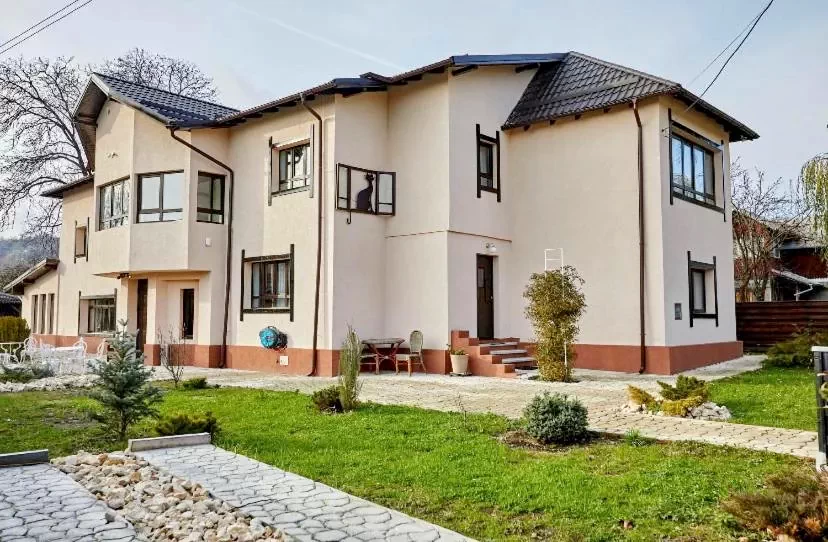 Breaza Szállás | Vendégház (K0703-61) A kép szerzői jogvédelem alatt állhat. Javasolt a kapcsolatfelvétel a jog tulajdonossal.