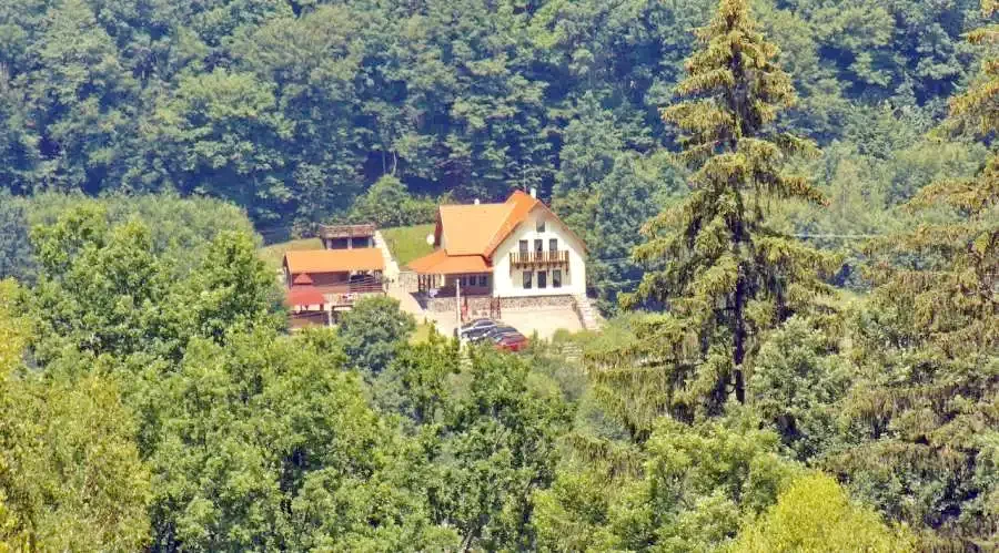 Ivó Szállás | Panzió (K1287-19) A kép szerzői jogvédelem alatt állhat. Javasolt a kapcsolatfelvétel a jog tulajdonossal. Ivó Szállás | Panzió (K1287-19) A kép szerzői jogvédelem alatt állhat. Javasolt a kapcsolatfelvétel a jog tulajdonossal.