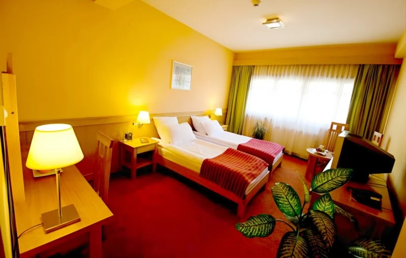 Székelyudvarhely Szállás | Hotel**** (K0756-36) A kép szerzői jogvédelem alatt állhat. Javasolt a kapcsolatfelvétel a jog tulajdonossal. Székelyudvarhely Szállás | Hotel**** (K0756-36) A kép szerzői jogvédelem alatt állhat. Javasolt a kapcsolatfelvétel a jog tulajdonossal.