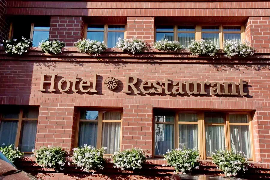 Székelyudvarhely Szállás | Hotel**** (K0756-85) A kép szerzői jogvédelem alatt állhat. Javasolt a kapcsolatfelvétel a jog tulajdonossal.