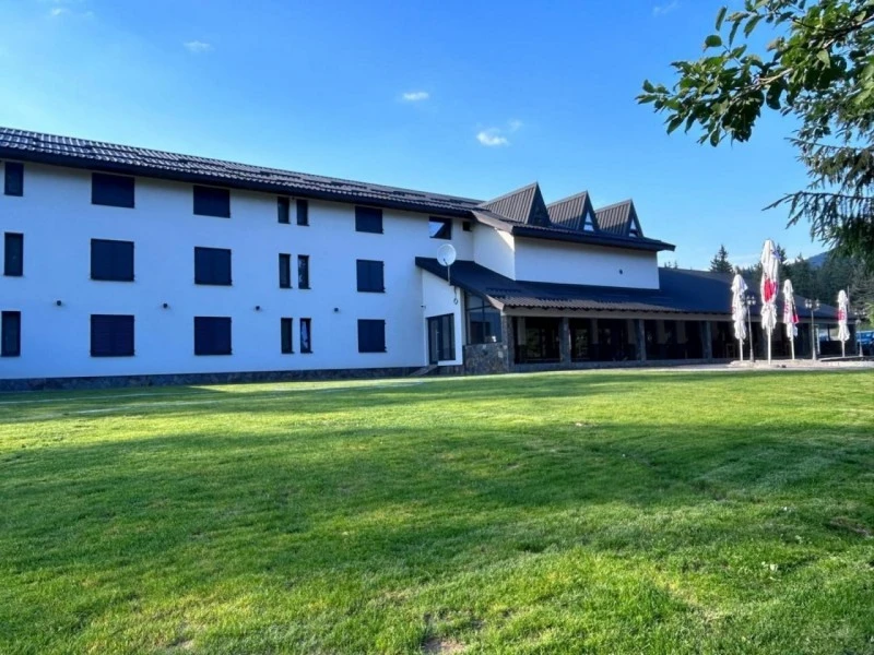 Padis Cazare | Hotel*** (K1554-1) Imaginea poate fi supusă drepturilor de autor. Se recomandă contactarea titularului drepturilor.
