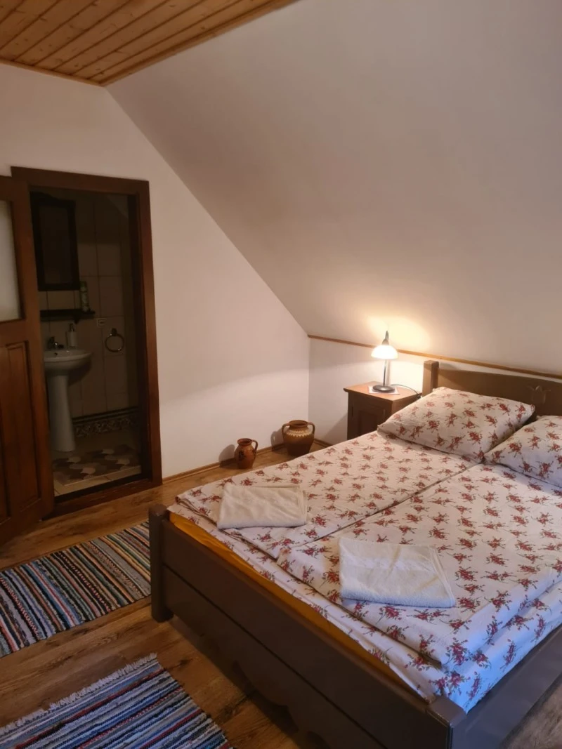 Torockó Szállás | Panzió (K0547-44) A kép szerzői jogvédelem alatt állhat. Javasolt a kapcsolatfelvétel a jog tulajdonossal. Torockó Szállás | Panzió (K0547-44) A kép szerzői jogvédelem alatt állhat. Javasolt a kapcsolatfelvétel a jog tulajdonossal.