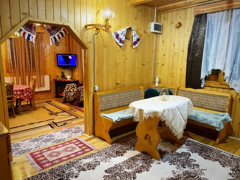 Valea Boga Cazare | Cabană (K1455-16) Imaginea poate fi supusă drepturilor de autor. Se recomandă contactarea titularului drepturilor. Valea Boga Cazare | Cabană (K1455-16) Imaginea poate fi supusă drepturilor de autor. Se recomandă contactarea titularului drepturilor.
