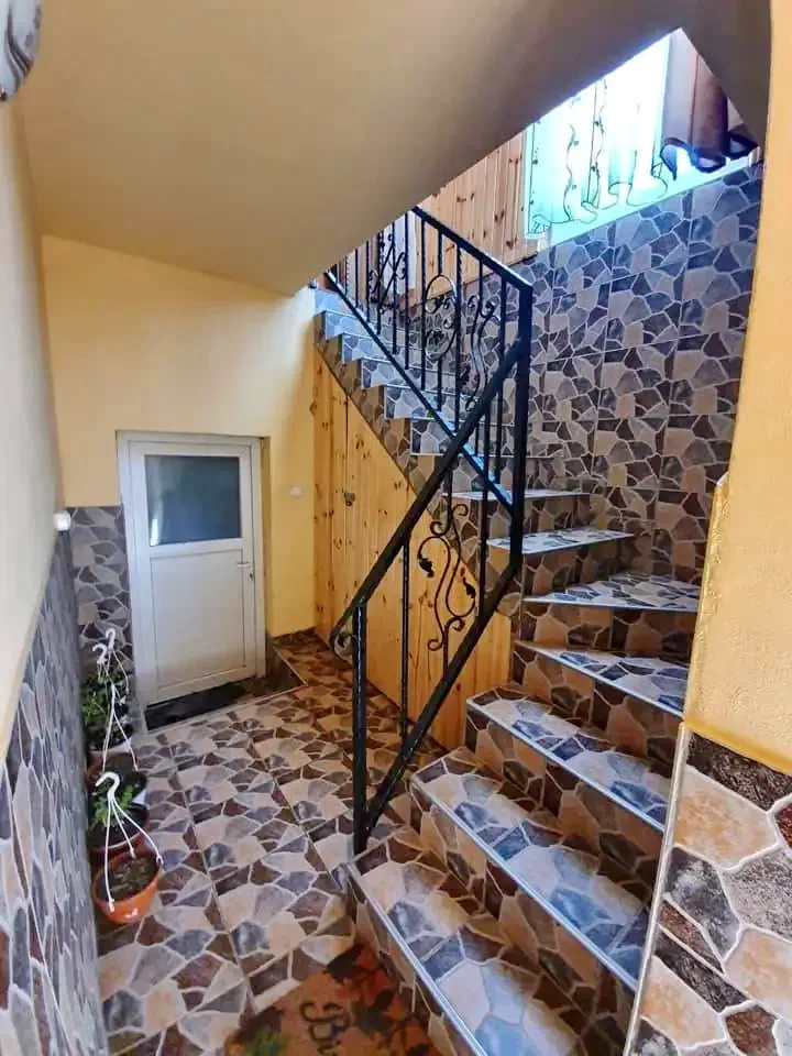 Arieșeni Cazare | Cabană (K1127-33) Imaginea poate fi supusă drepturilor de autor. Se recomandă contactarea titularului drepturilor. Arieșeni Cazare | Cabană (K1127-33) Imaginea poate fi supusă drepturilor de autor. Se recomandă contactarea titularului drepturilor.