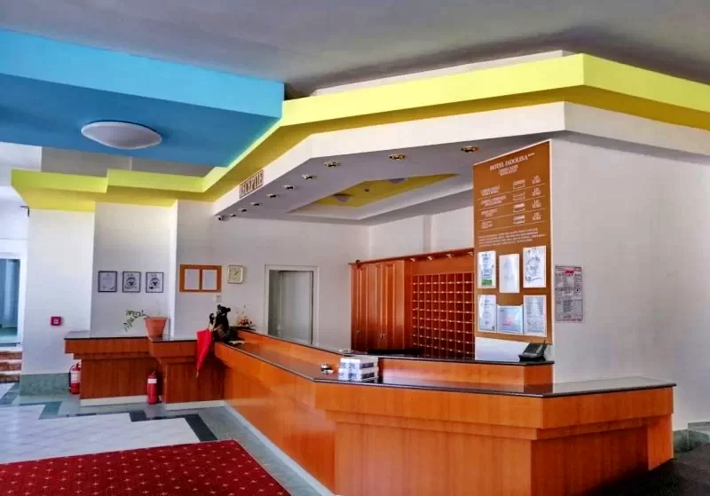 Stâna de Vale Cazare | Hotel*** (K0828-2) Imaginea poate fi supusă drepturilor de autor. Se recomandă contactarea titularului drepturilor. Stâna de Vale Cazare | Hotel*** (K0828-2) Imaginea poate fi supusă drepturilor de autor. Se recomandă contactarea titularului drepturilor.