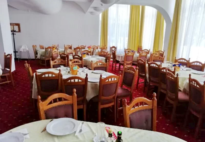 Stâna de Vale Cazare | Hotel*** (K0828-3) Imaginea poate fi supusă drepturilor de autor. Se recomandă contactarea titularului drepturilor. Stâna de Vale Cazare | Hotel*** (K0828-3) Imaginea poate fi supusă drepturilor de autor. Se recomandă contactarea titularului drepturilor.