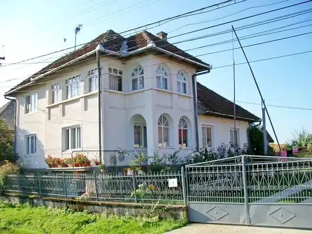 Koltó Szállás | Panzió (K1000-19) A kép szerzői jogvédelem alatt állhat. Javasolt a kapcsolatfelvétel a jog tulajdonossal.
