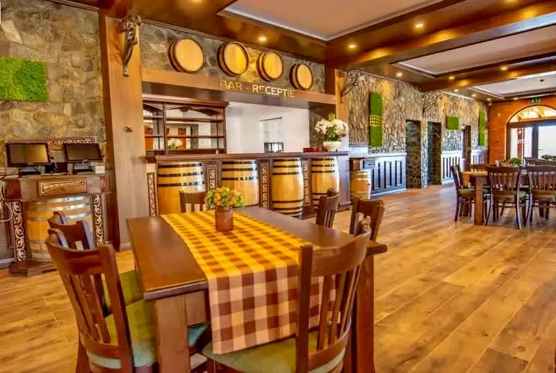 Apoldu de Jos Cazare | Hotel*** (K0872-4) Imaginea poate fi supusă drepturilor de autor. Se recomandă contactarea titularului drepturilor.