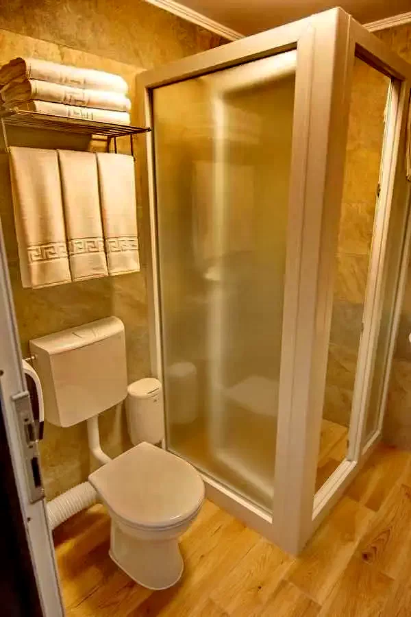 Apoldu de Jos Cazare | Hotel*** (K0872-13) Imaginea poate fi supusă drepturilor de autor. Se recomandă contactarea titularului drepturilor.