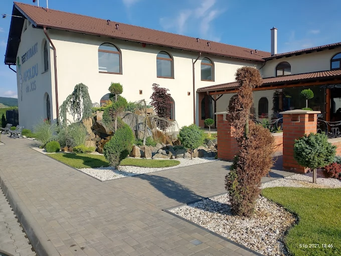 Apoldu de Jos Cazare | Hotel*** (K0872-20) Imaginea poate fi supusă drepturilor de autor. Se recomandă contactarea titularului drepturilor.