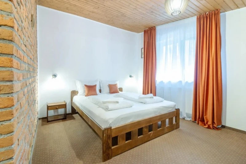 Zărnești Cazare | Hotel*** (K1550-26) Imaginea poate fi supusă drepturilor de autor. Se recomandă contactarea titularului drepturilor. Zărnești Cazare | Hotel*** (K1550-26) Imaginea poate fi supusă drepturilor de autor. Se recomandă contactarea titularului drepturilor.